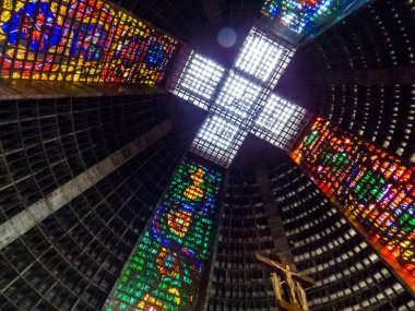 Rio de Janeiro, Brezilya 'daki Metropolitan St. Sebastian Katedrali' nin iç manzarası