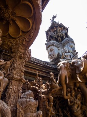 Pattaya, Tayland 'da Gerçeğin Sığınağı
