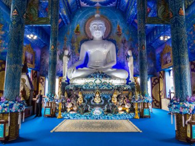 Chiang Rai, Tayland 'daki Mavi Tapınağın (veya Wat Rong Suea) iç görüntüsü