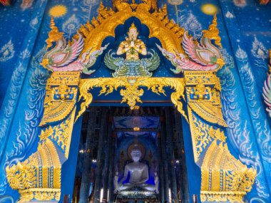 Chiang Rai, Tayland 'daki Mavi Tapınağın (veya Wat Rong Suea) iç görüntüsü