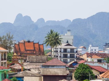Laos 'taki Vang Vieng köyünün manzarası