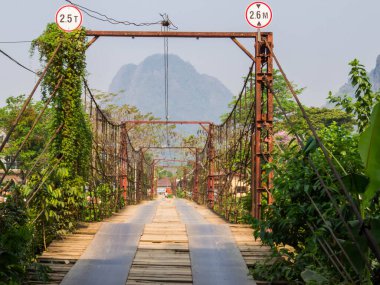Vang Vieng, Laos 'taki Namsong Köprüsü manzarası