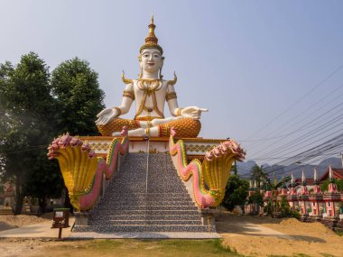 Wat Si Sou Mang 'ın manzarası. In Vang Vieng, Laos