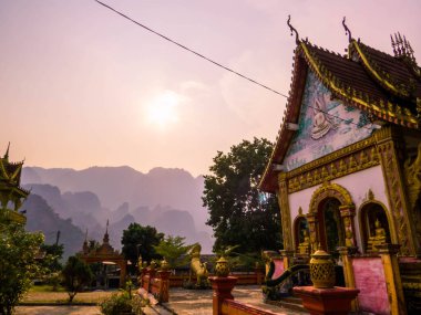 Pha Tang Tapınağı, Vang Vieng, Laos