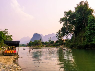 Pha Tang, Vang Vieng, Laos 'taki inanılmaz tropikal manzara