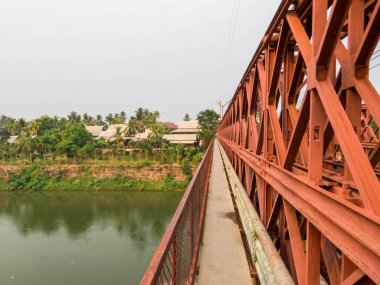 Luang Prabang, Laos 'taki Eski Fransız Köprüsü manzarası