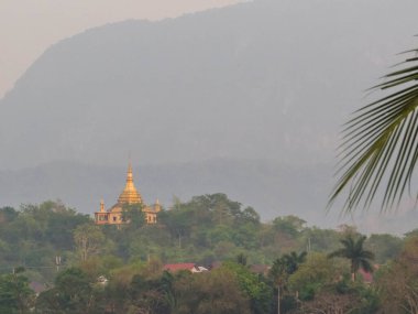Luang Prabang 'daki Wat Pa Phon Phao manzarası, Laos