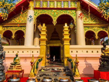 Vientiane, Laos - 16 Nisan 2024: Eski kasabada Wat Ong Teu manzarası.