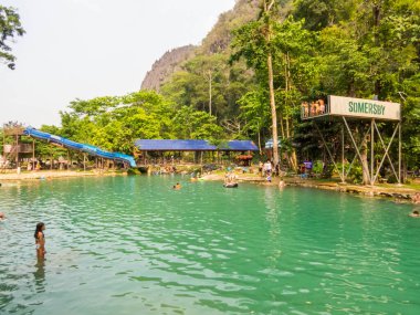 Vang Vieng, Laos - 18 Nisan 2024: Mavi Göl 2.