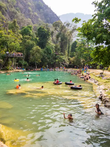 Vang Vieng, Laos - 18 Nisan 2024: Mavi Göl 2.