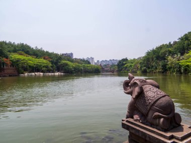 Jinghong 'daki Manting Park manzarası, Xishuangbanna Özerk Bölgesi, Yunnan, Çin