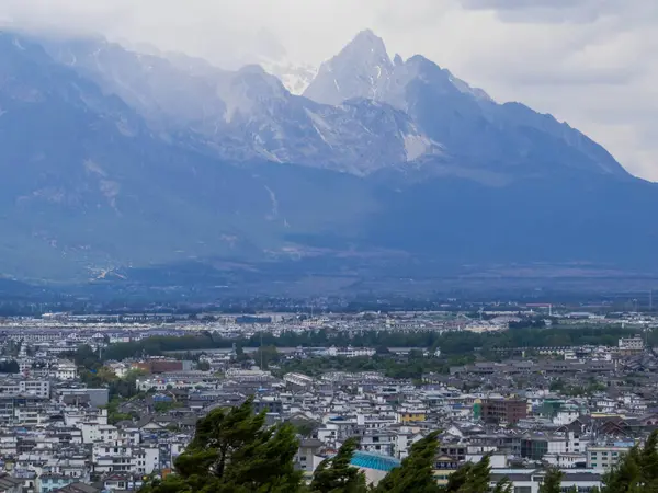 Lijiang, Yunnan, Çin 'in havadan görünüşü