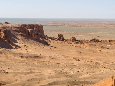 Gobi Çölü, Moğolistan 'daki Alevli Kayalıkların Manzarası