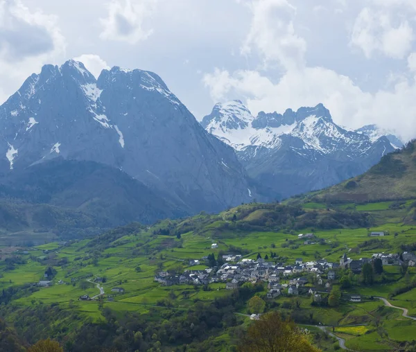 Dorp Circus Van Lescun Aspe Vallei Pyreneeën Van Frankrijk — Stockfoto