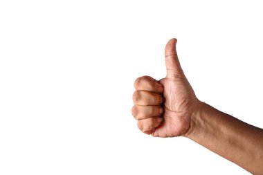 Pozitifliği ve onayı vurgulayan kendinden emin bir el hareketi. Beyaz bir arkaplan ile yakalanan bu resim başarı, anlaşma ve teşvikin altını çiziyor.