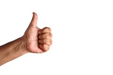 Pozitifliği ve onayı vurgulayan kendinden emin bir el hareketi. Beyaz bir arkaplan ile yakalanan bu resim başarı, anlaşma ve teşvikin altını çiziyor.