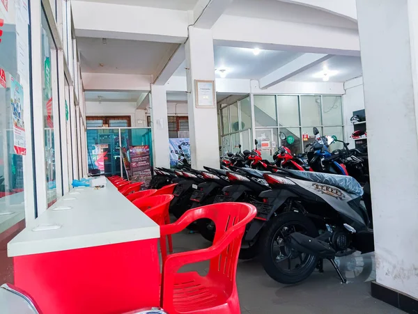 Atambua East Nusa Tenggara April 2023 Neue Motorräder Stehen Autohaus — Stockfoto