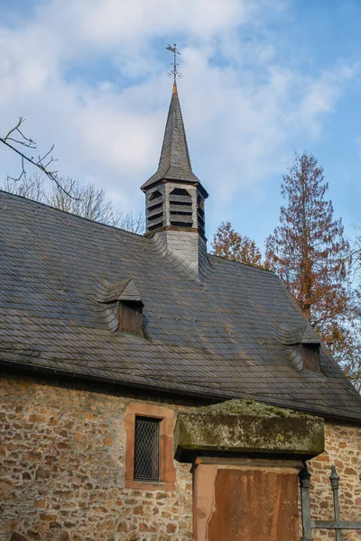Köydeki Kilise — Stok fotoğraf
