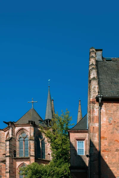 Centro Marburgo Veduta Delle Torri Della Chiesa Elisabetta Fronte Cielo — Foto Stock
