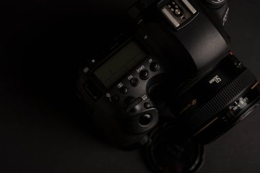 Kamera kontrolü. Bir fotoğraf çek. Fotoğraf ekipmanları