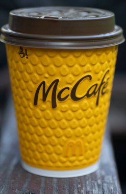 Bir fincan kahve. McDonald 's kahvesi