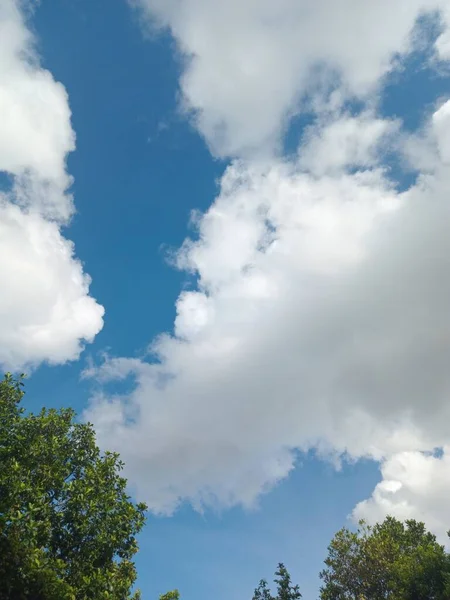 Una Combinación Nubes Cielo Azul —  Fotos de Stock
