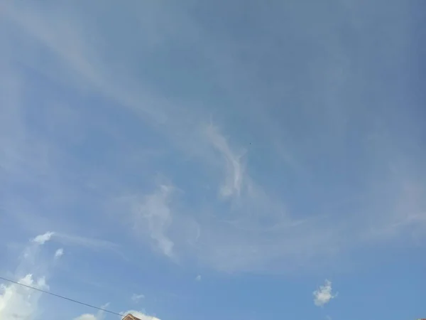 Bellissimo Cielo Blu Con Nuvole — Foto Stock