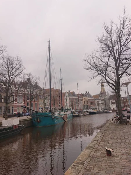 Países Bajos City Groningen Barcos Canal — Foto de Stock