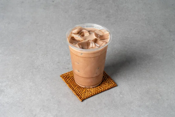 韩国风格的咖啡店巧克力拿铁 — 图库照片