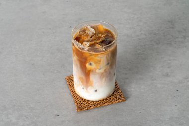 Kahve, latte, mocha, karamel macchiato.