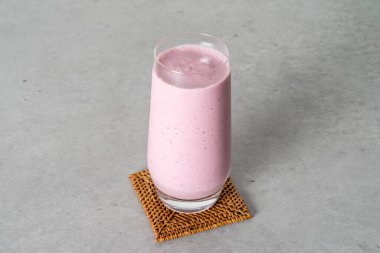 İksir meyveleri, mango ade, limonata, sade yoğurt, yabanmersinli yoğurt, smoothie