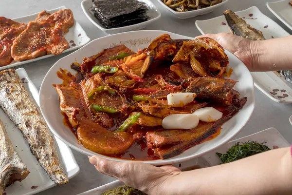 Korean food dish Braised pollack, braised pollack, braised short ribs, grilled mackerel, grilled fish, grilled mackerel, grilled hairtail, side dishes