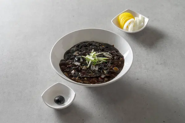 Chinees Eten Chinees Eten Black Bean Noodles Jjamppong Zoet Zuur — Stockfoto