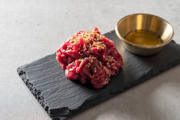 Korean food dish Seolleongtang, gomtang, stir-fried Korean beef stew, seafood jjamppongtang, raw beef, meat sashimi