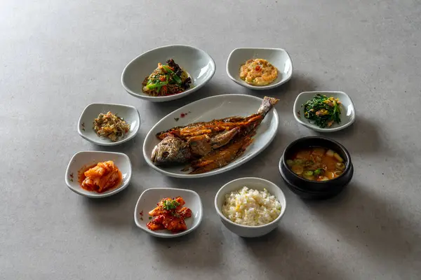 Korean food dish Soy Sauce Marinated Crab, Set Menu, Grilled La Ribs, Barley Gulbi, Grilled Dried Pollack, Side Dish