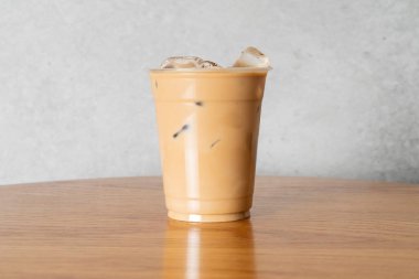 Turta, bisküvi, çikolatalı kurabiye, kurabiye, Americano, kahve, latte yumurtalı tart.