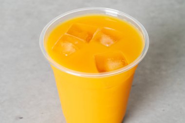 Elmalı lahana suyu, limonata, kızarmış patates latte, portakal suyu.