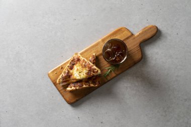 Yeşil çay, latte, mini, Chicago, pizza, Chicago pizza, crople, croissant, Americano, croissant, dondurma, crople, croissant, waffle Tiramisu, Cheese, Red Velvet, Matcha, Chocolat, tart, egg tart, egg