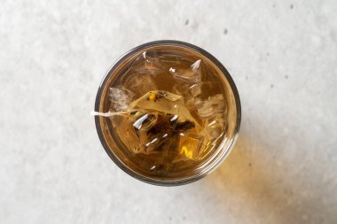 Şeftali, buzlu çay, limon, papatya çayı, puerh çayı, omija çayı, omija, amber çiçeği, nane şekeri, Earl Grey, yeşil çay, espresso, kahve, çay Kore yemeği