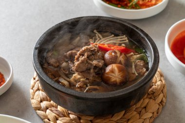 Kore yemeği Biftek Güveci Bulgogi