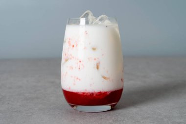 Kore yemeği kremalı latte Matcha Latte Dolce Dolce Dolce Latte yeşil çay Greyfurt Yabanmersini Çileği Çileği Mango Çayı Yoğurt Smoothie