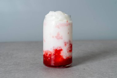 Kore yemeği kremalı latte Matcha Latte Dolce Dolce Dolce Latte yeşil çay Greyfurt Yabanmersini Çileği Çileği Mango Çayı Yoğurt Smoothie