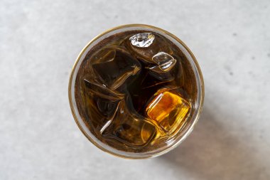 Soğuk kahve, Viyana kahvesi hindistan cevizi, kahve, meyve suyu.