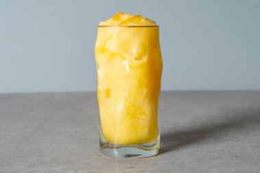 Soğuk kahve, Viyana kahvesi hindistan cevizi, kahve, meyve suyu.