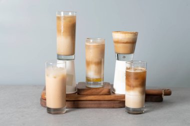 Kore yemeği sade çörekler sarımsaklı pastırmalı çörekler einstephener Kader Mavisi