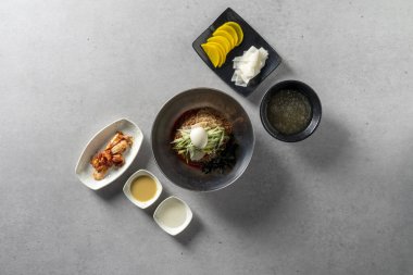 Karabuğday sobası, posta makguksu, karabuğday krepi, büyük hamur köftesi.,