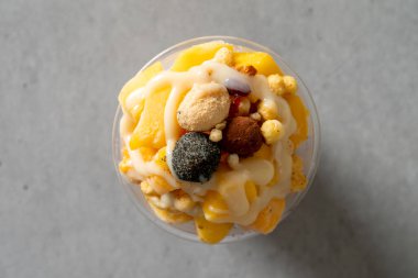 Balık keki udon, turp filizi bibibimbap, bibibibimbap, tteokbokki, pirinç keki, karıştırılmış-kızartma, meyve, kırmızı fasulyeli buz, mango tıraşlı buz, şeftali, limon çayı, americano, oryantal ilaç, ssanghwa çayı, tatlı patates, latte, limon çayı