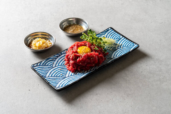 Beef sashimi, yukhoe, korean food, food, beef, sashimi, yukhoe, hamburger steak, cheese hamburger steak, cheese