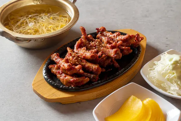 Spicy chicken feet, pork, stir-fried pork bones, chicken feet, grilled, stir-fried, boneless feet, chicken feet in soup, Korean food, food