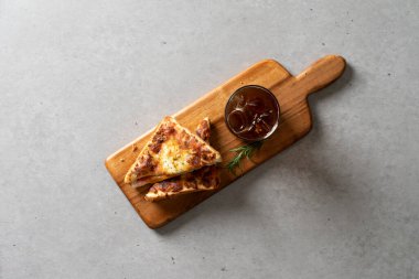 Yeşil çay, latte, mini, Chicago, pizza, Chicago pizza, crople, croissant, Americano, croissant, dondurma, crople, croissant, waffle Tiramisu, Cheese, Red Velvet, Matcha, Chocolat, tart, egg tart, egg